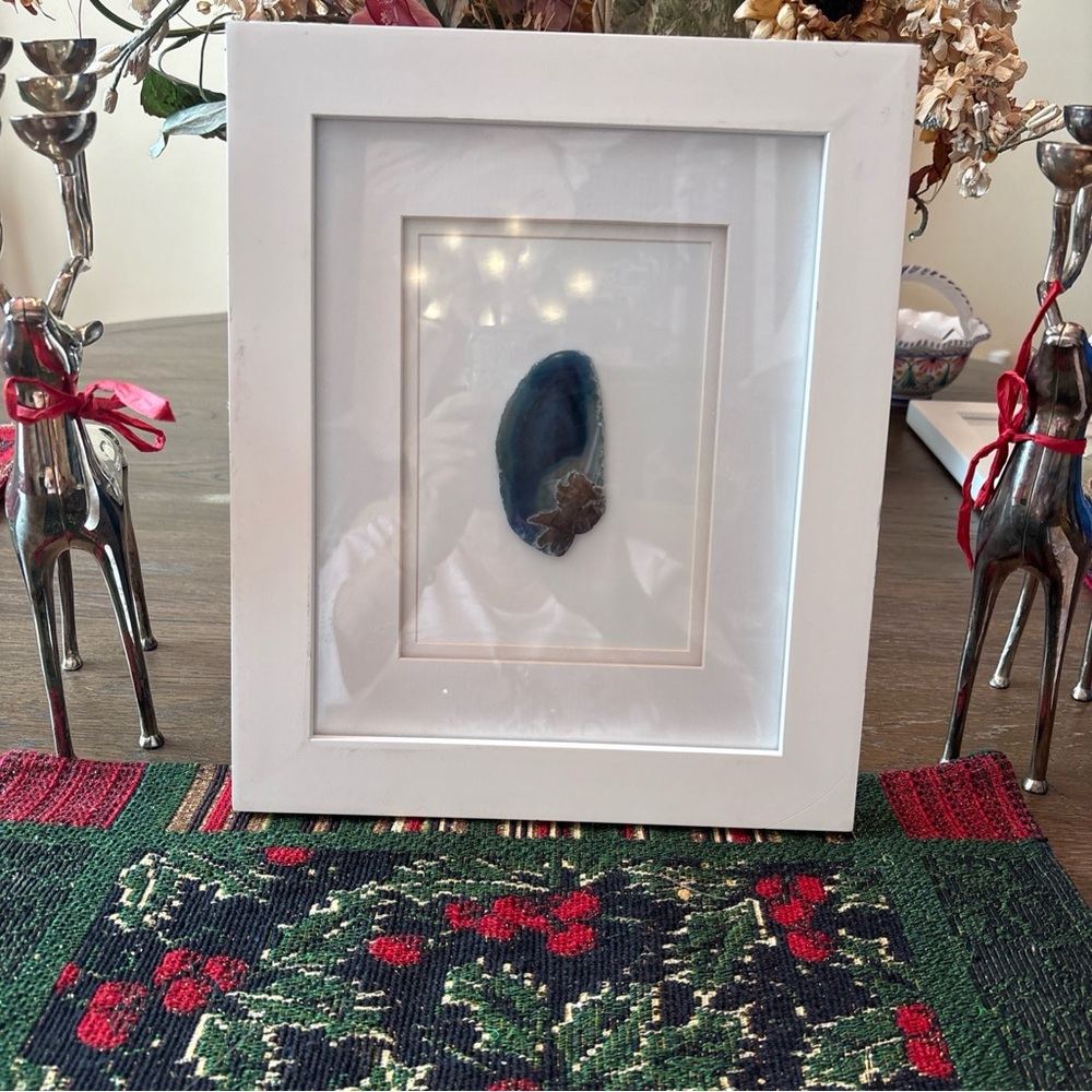 Elegant White Frame with Blue Agate Accent